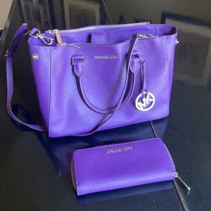 Michael Kors Large Jet Set Dark Purple Divided Tote Bag plus wallet!
